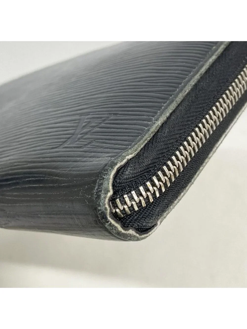 Louis Vuitton Wallet Epi Zippy Organizer Noir